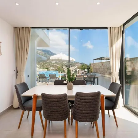 فيلة Antares - Kalkan